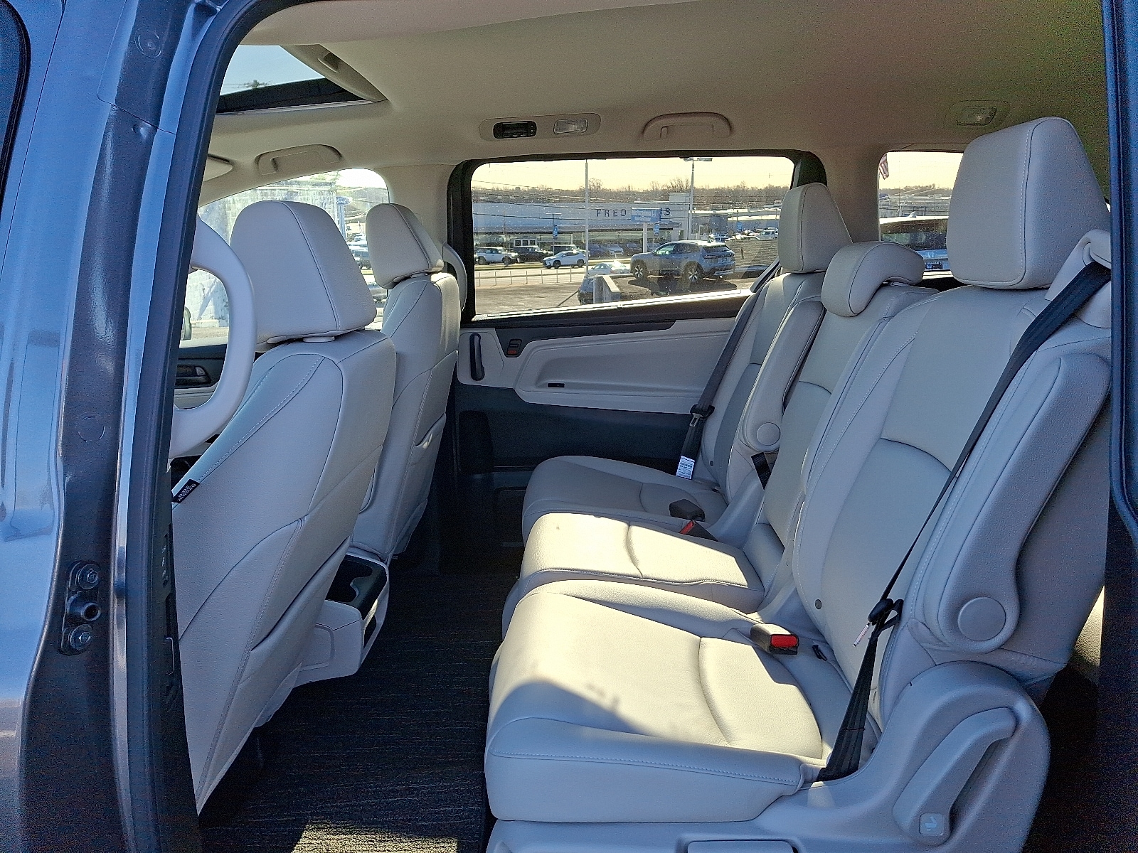 2026 Honda Odyssey EX-L - Photo 5