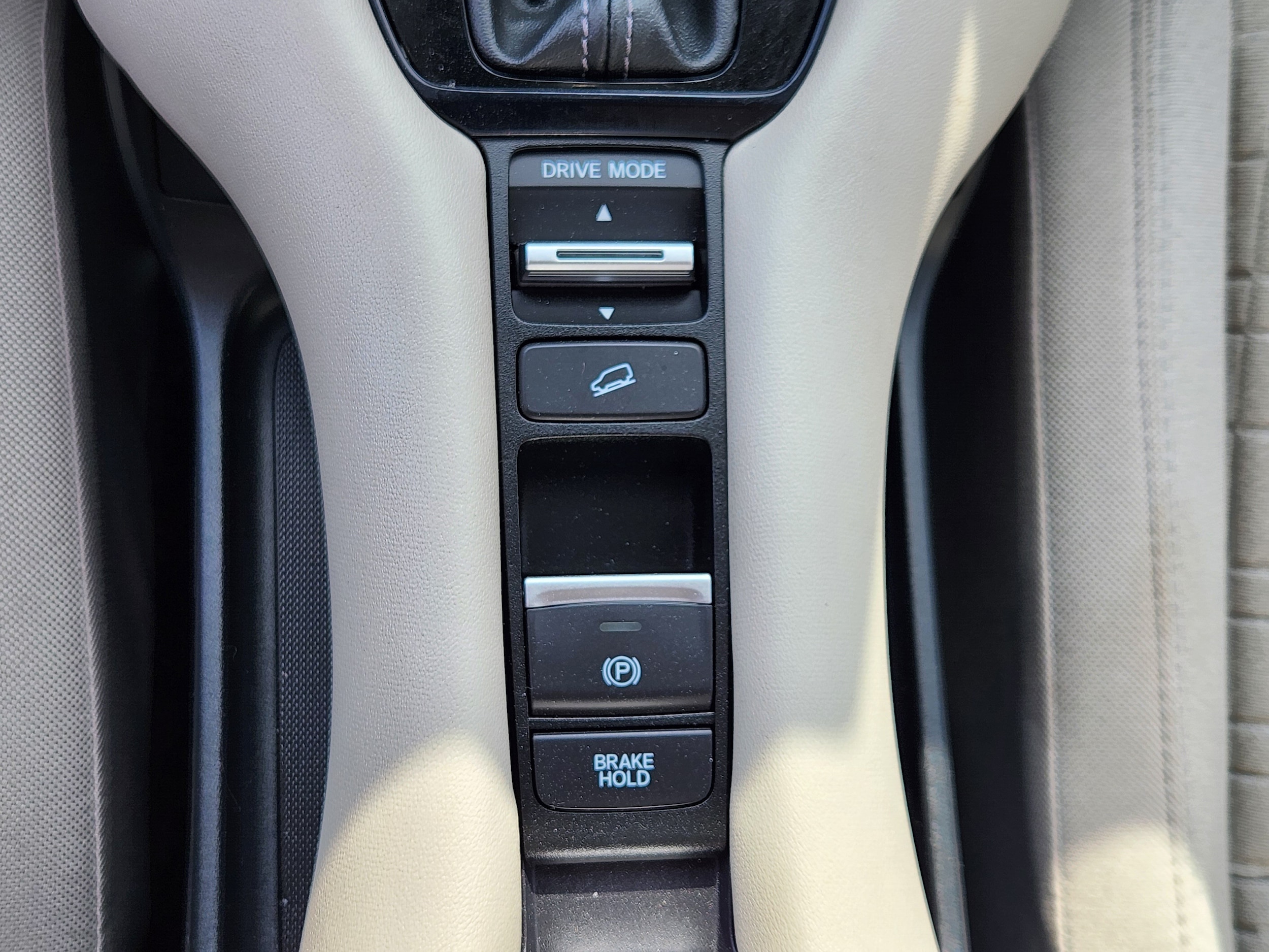 2024 Honda HR-V LX - Photo 20