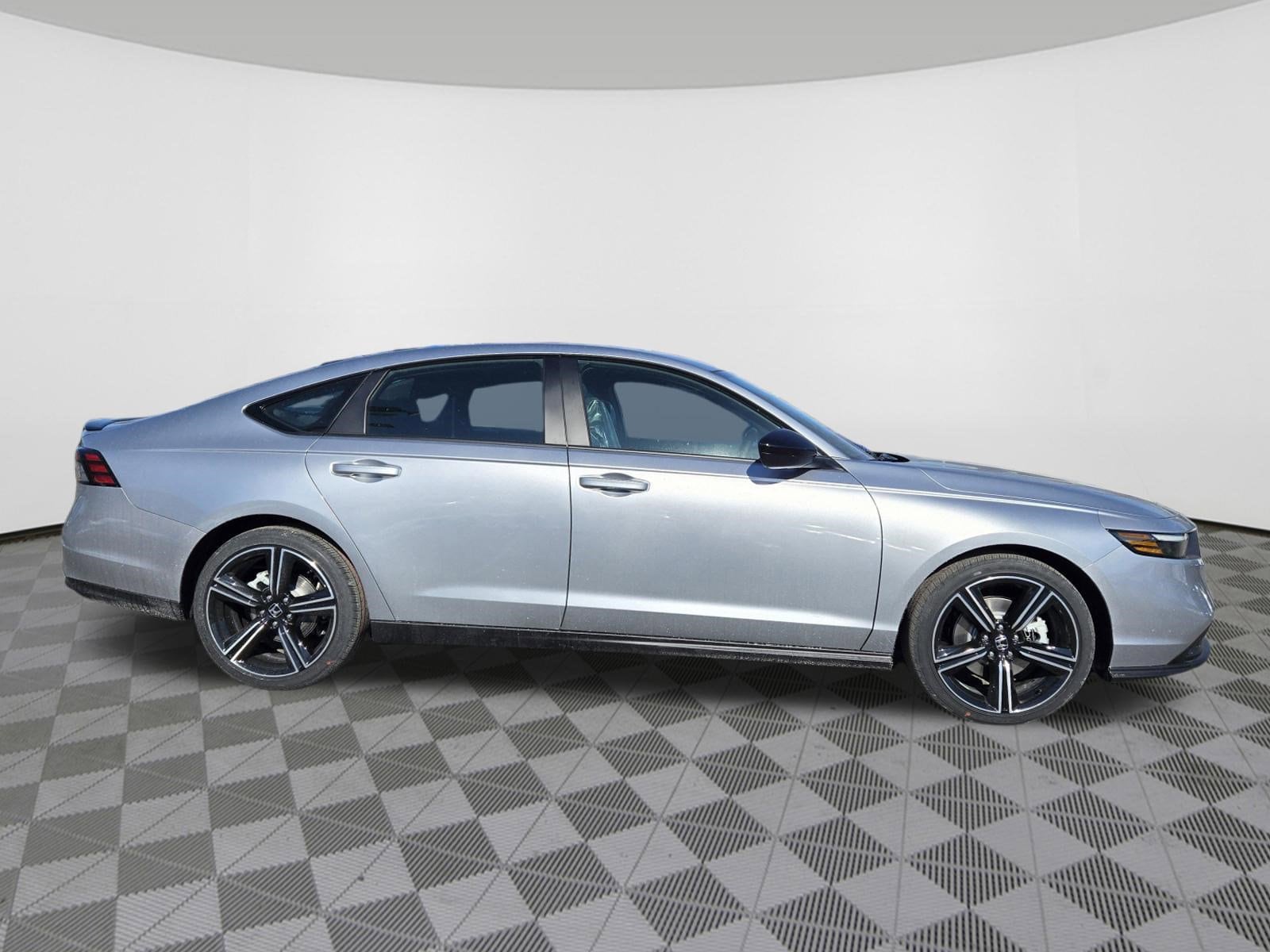 2026 Honda Accord Hybrid Sport - Photo 6
