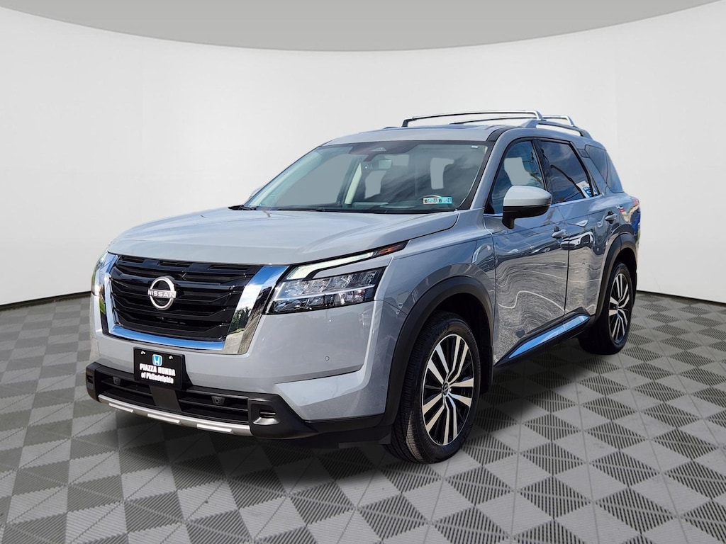 Used 2023 Nissan Pathfinder Platinum SUV