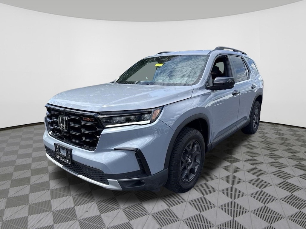Certified 2025 Honda Pilot TrailSport SUV