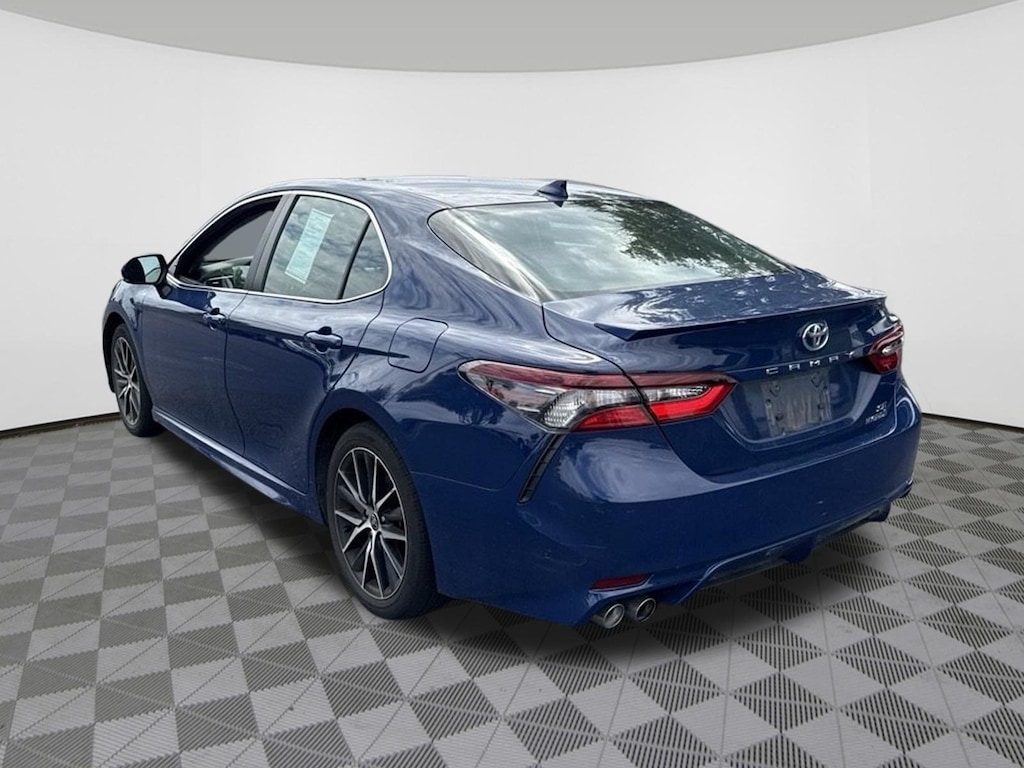 Used 2024 Toyota Camry SE Sedan