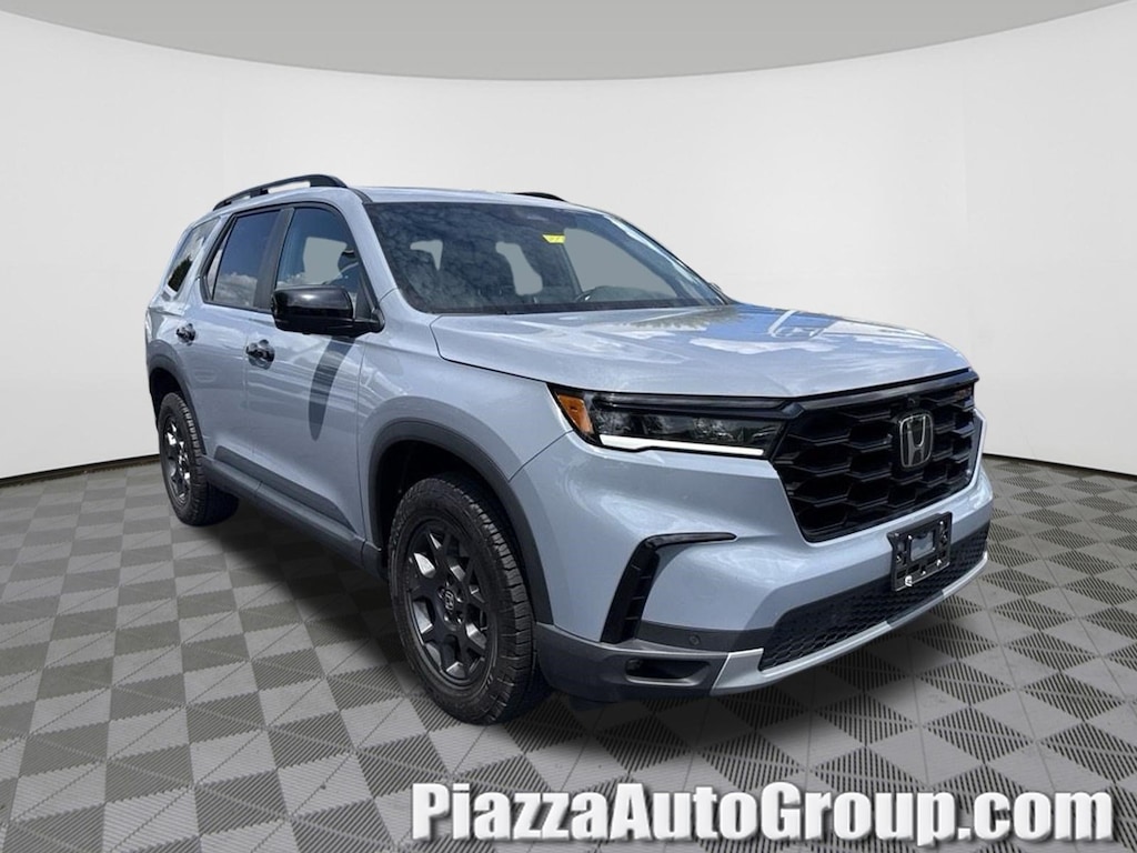 Certified 2025 Honda Pilot TrailSport SUV