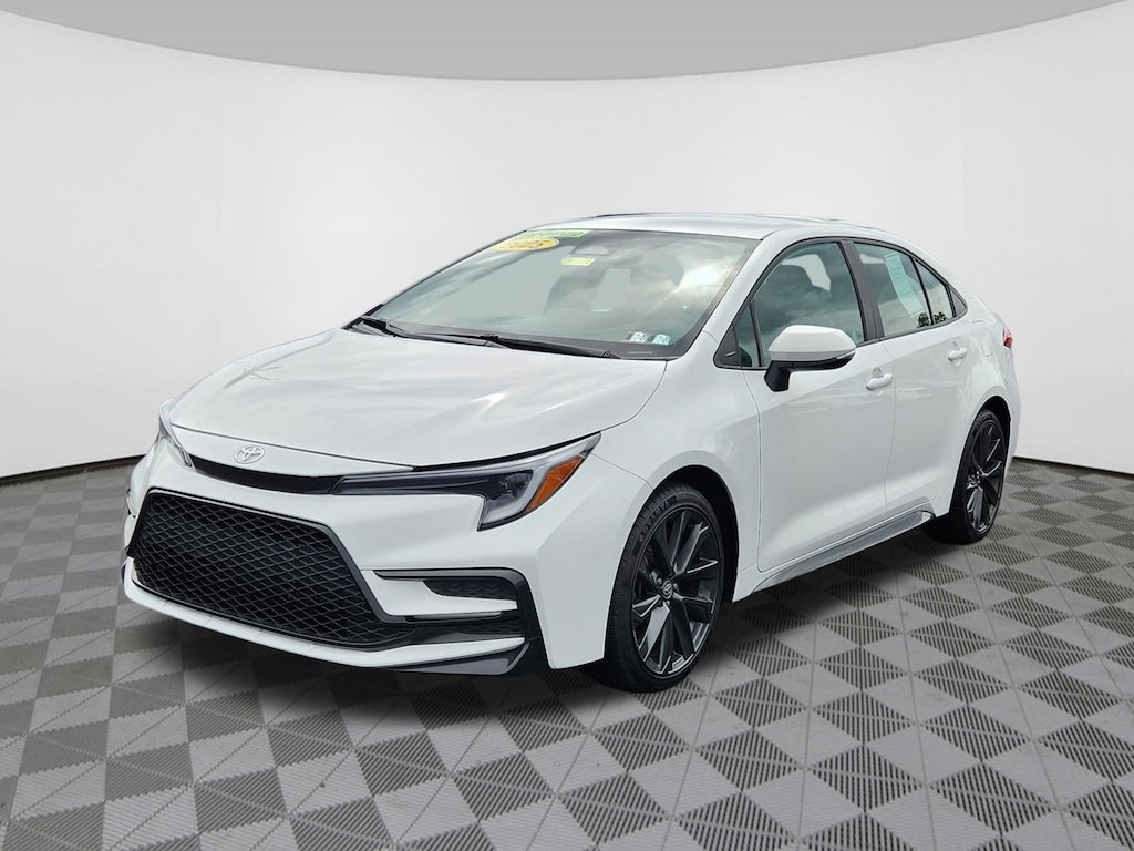 Used 2025 Toyota Corolla SE SE CVT