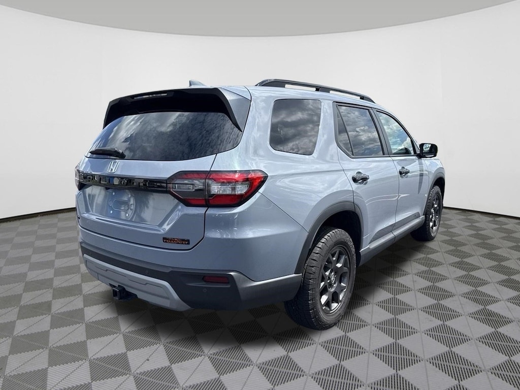 Certified 2025 Honda Pilot TrailSport SUV