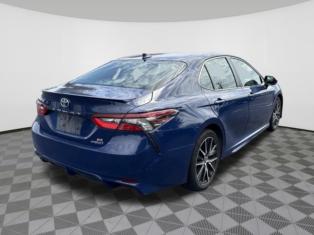 Used 2024 Toyota Camry SE Sedan