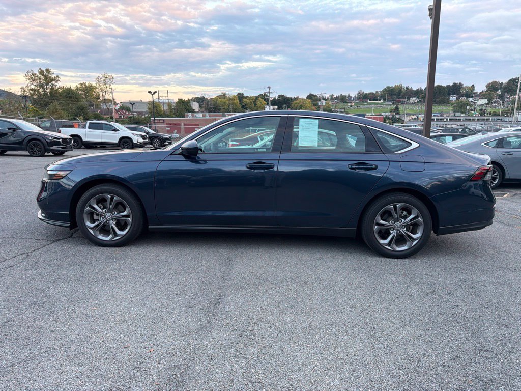 Used 2024 Honda Accord EX Sedan