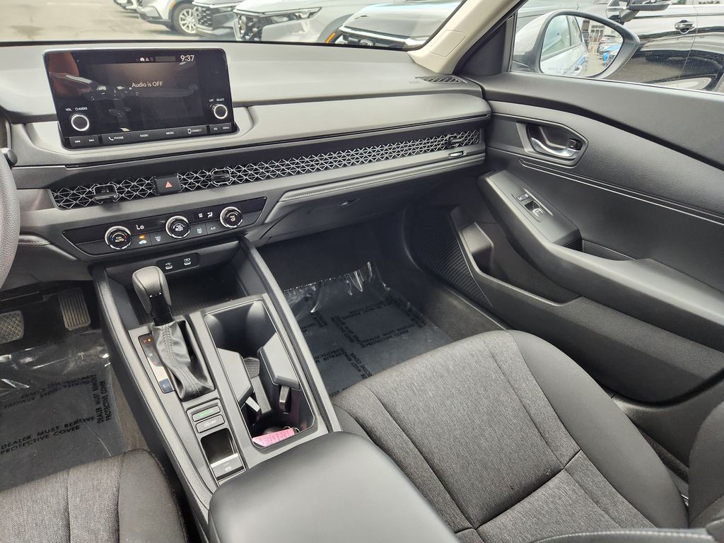 2023 Honda Accord LX - Photo 14