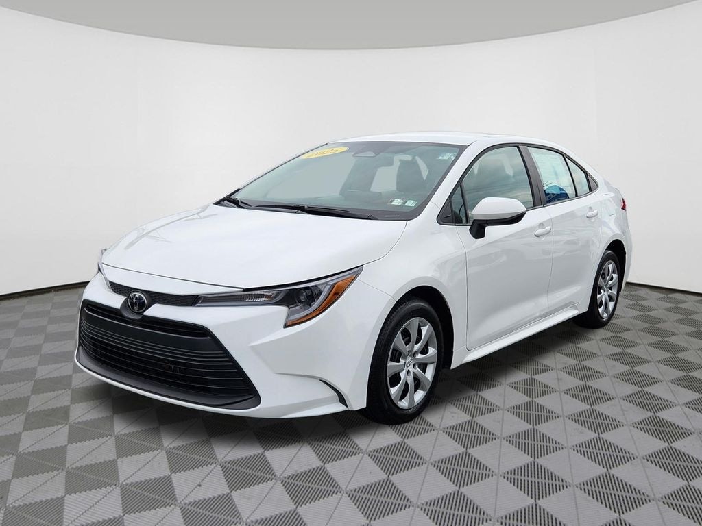 Used 2025 Toyota Corolla LE Sedan