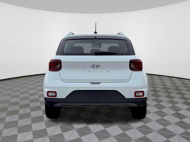 2026 Hyundai Venue SEL - Photo 6