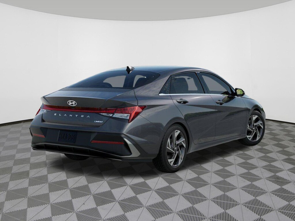 New 2026 Hyundai Elantra Limited Sedan