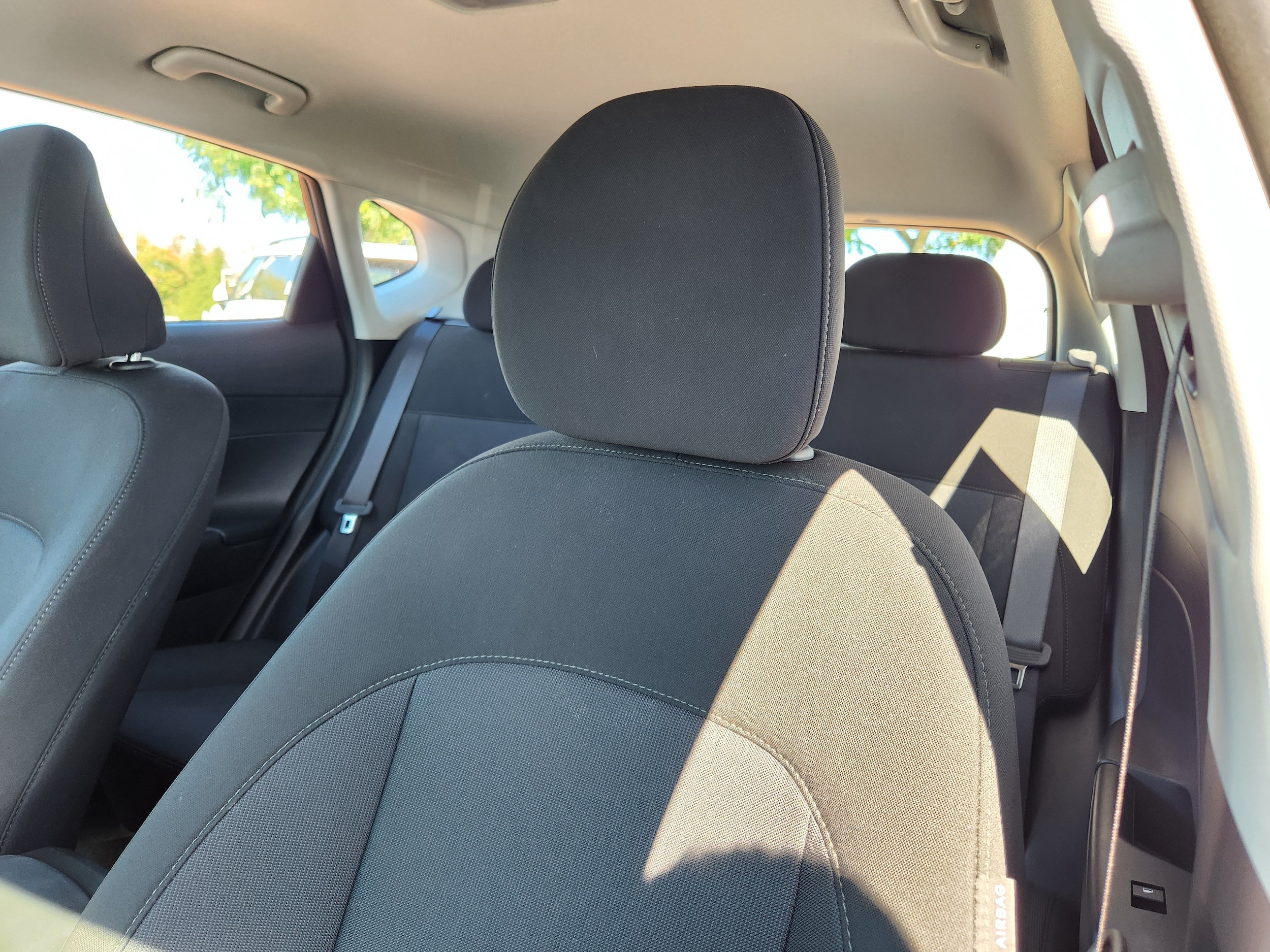 2026 Hyundai Kona SE - Photo 11