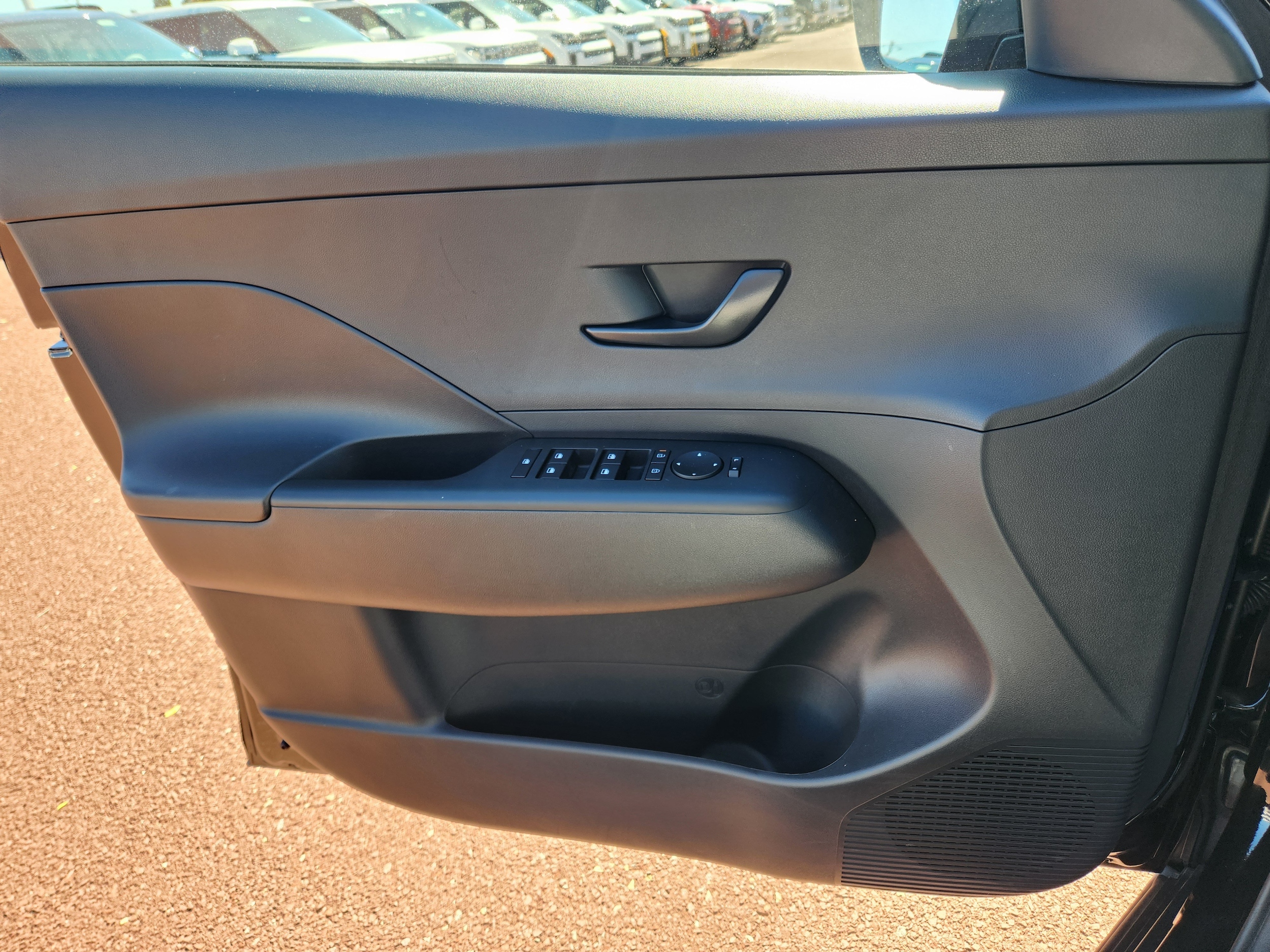 2026 Hyundai Kona SE - Photo 23