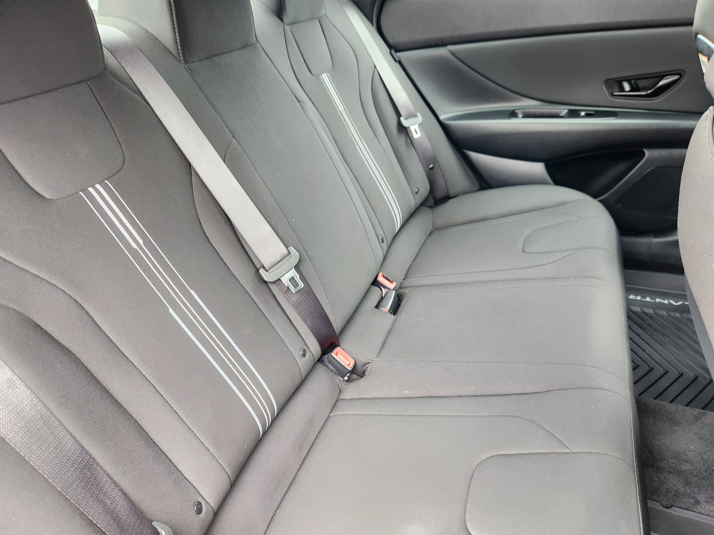 2025 Hyundai Elantra Blue - Photo 16