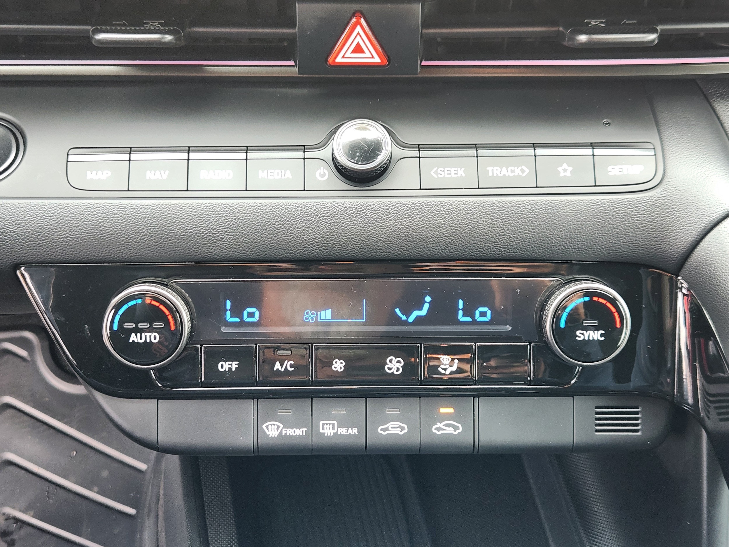 2025 Hyundai Elantra Blue - Photo 21