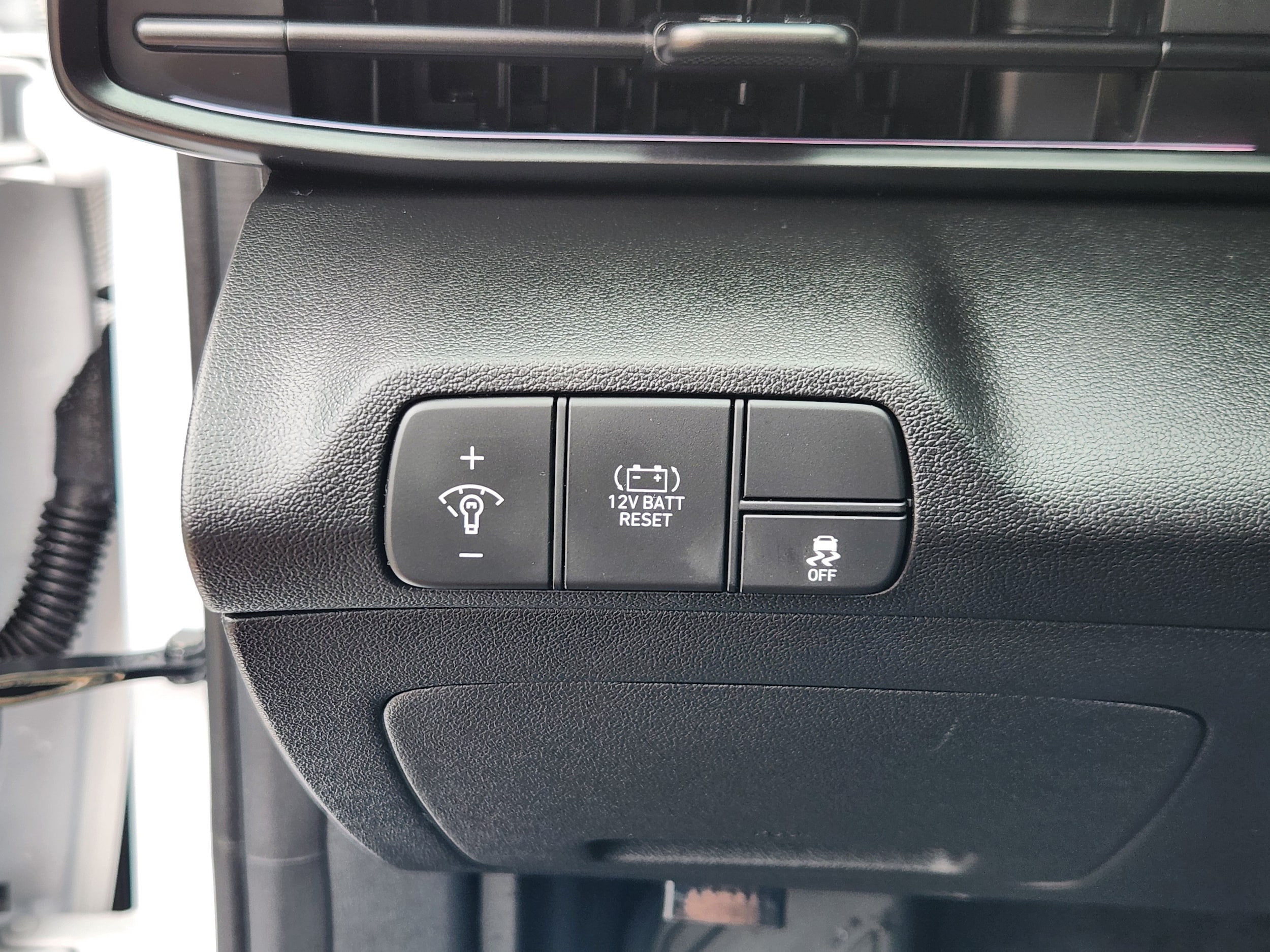 2025 Hyundai Elantra Blue - Photo 25