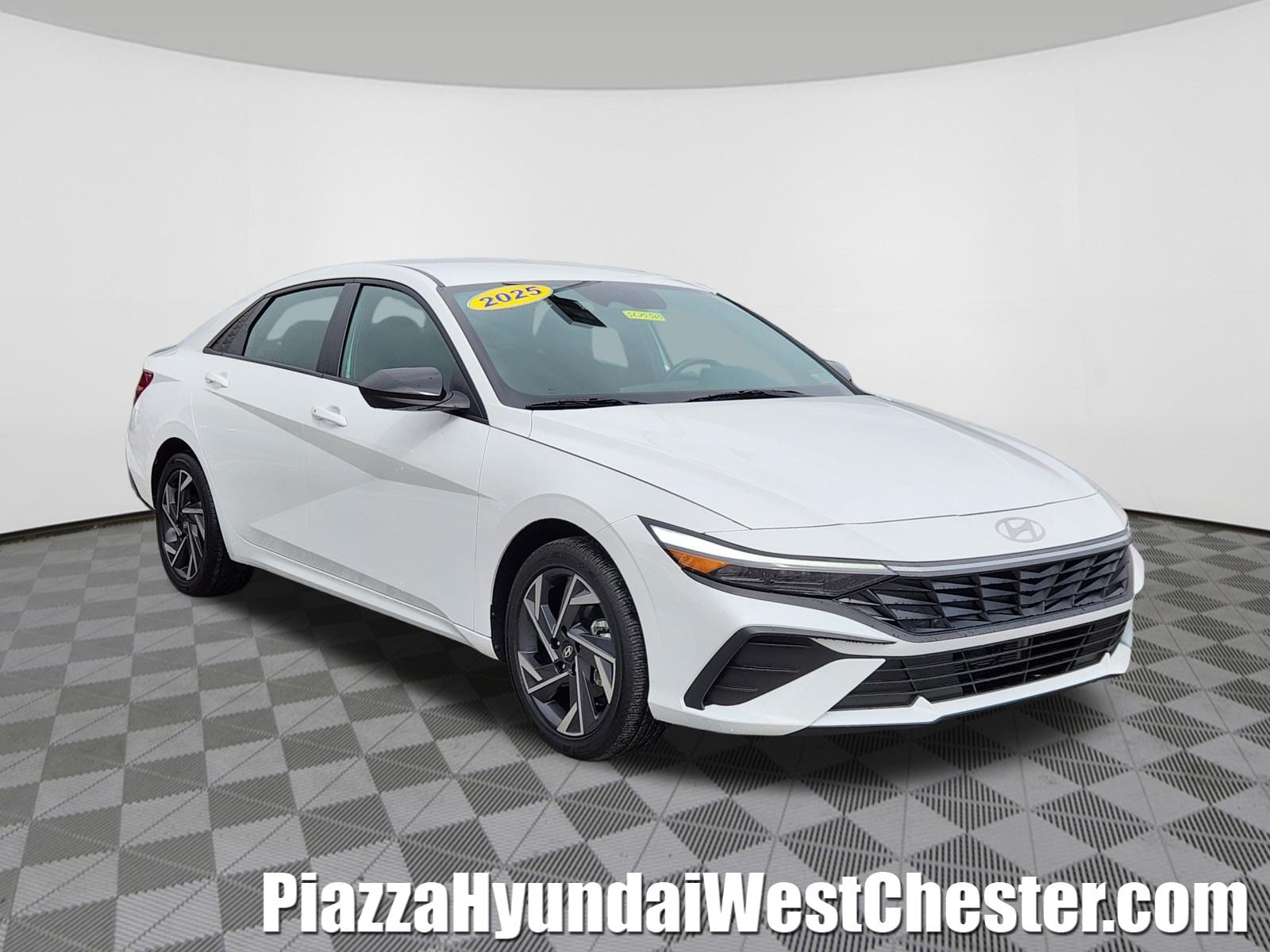 2025 Hyundai Elantra Blue - Photo 1
