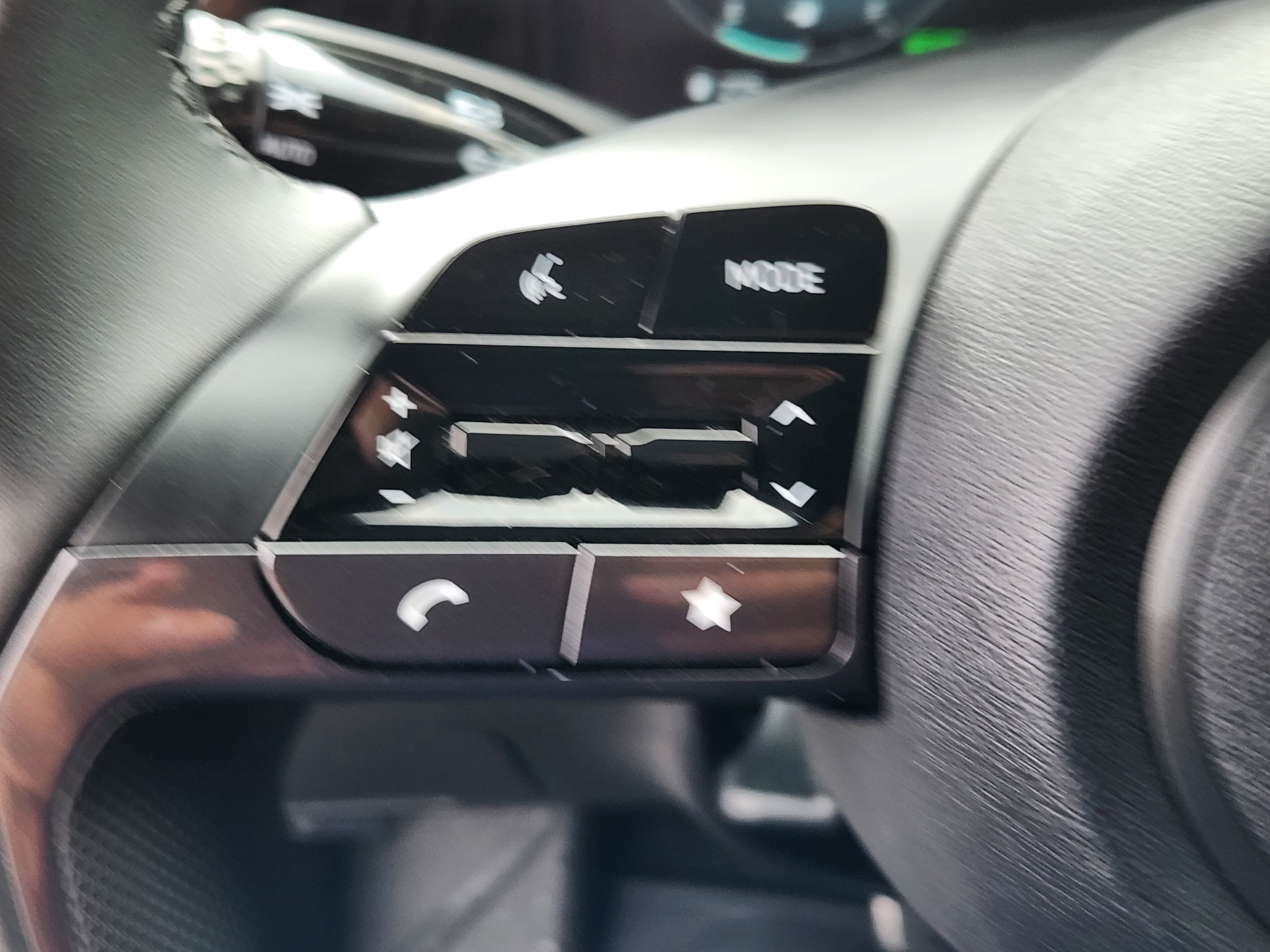 2025 Hyundai Elantra Blue - Photo 23