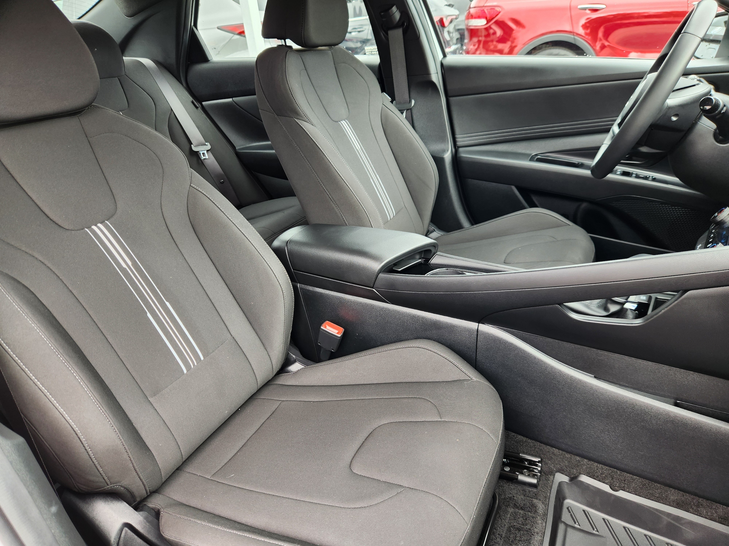 2025 Hyundai Elantra Blue - Photo 15