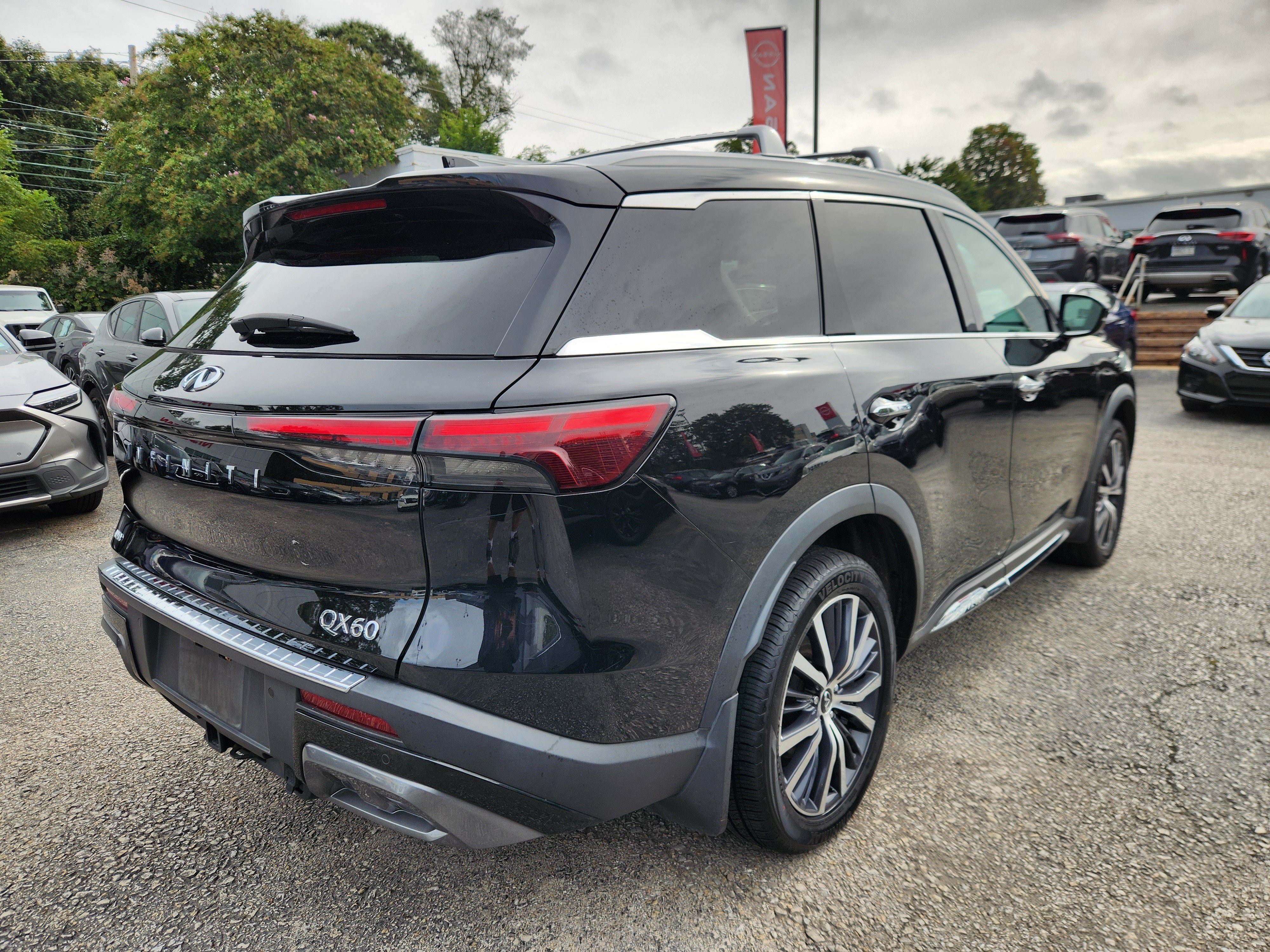Used 2023 INFINITI QX60 SENSORY SENSORY AWD