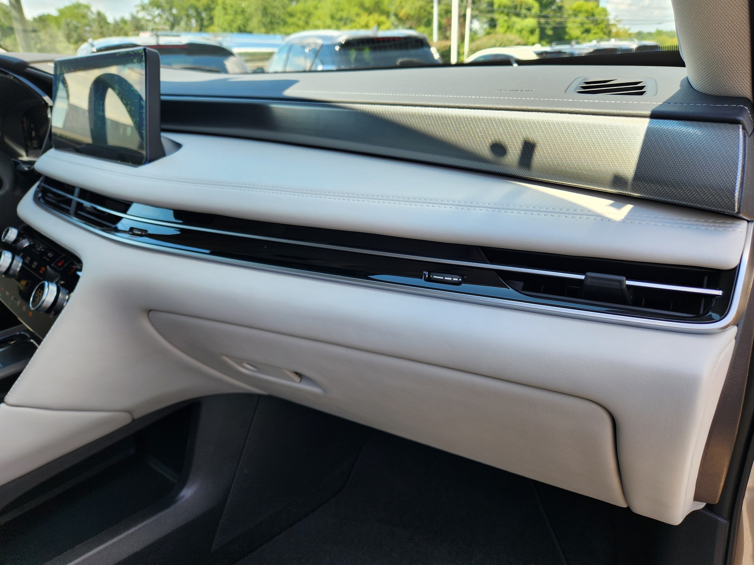 2026 INFINITI QX60 LUXE - Photo 17