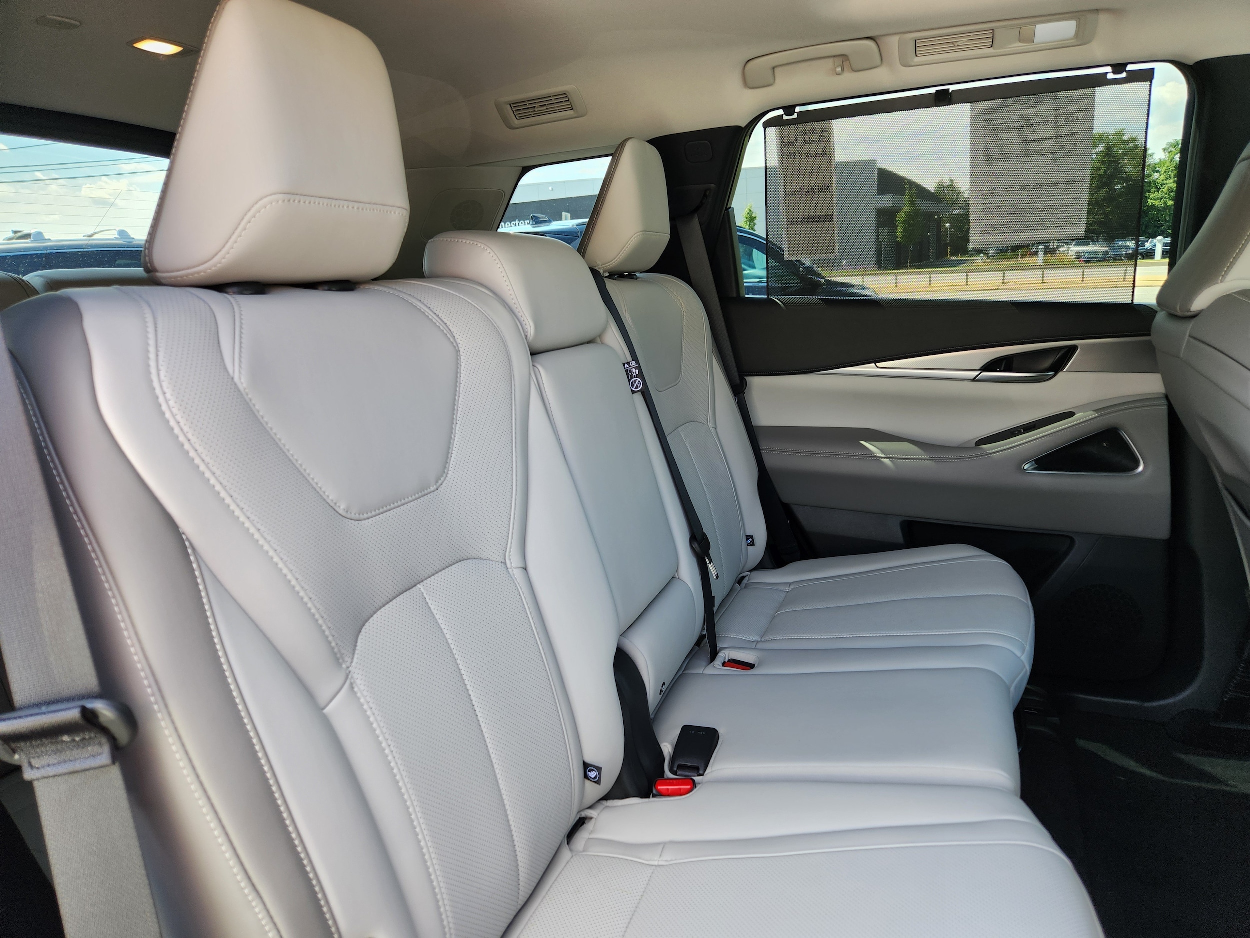 2026 INFINITI QX60 LUXE - Photo 15