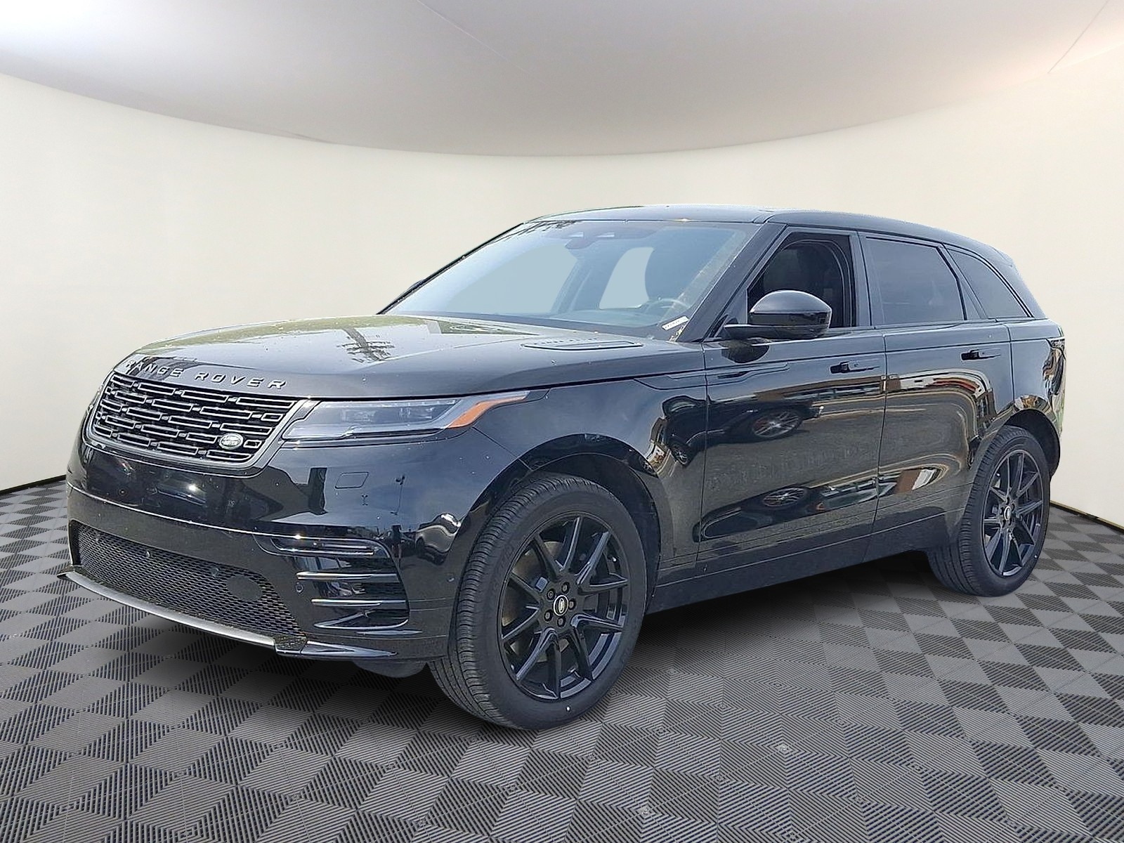 Used 2026 Land Rover Range Rover Velar P250 Dynamic SE Sport Utility