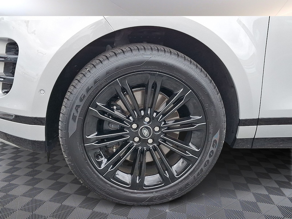 Certified 2026 Land Rover Range Rover Evoque Dynamic SE SUV