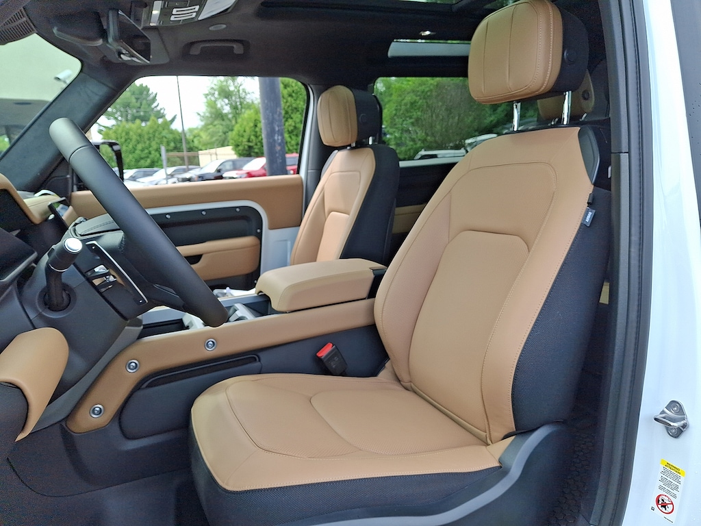 New 2026 Land Rover Defender 90 P525 V8 Sport Utility