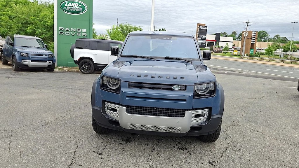 Used 2022 Land Rover Defender SE SUV
