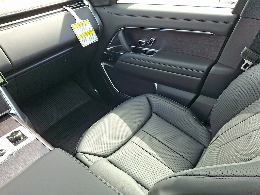 New 2027 Land Rover Range Rover SE Sport Utility