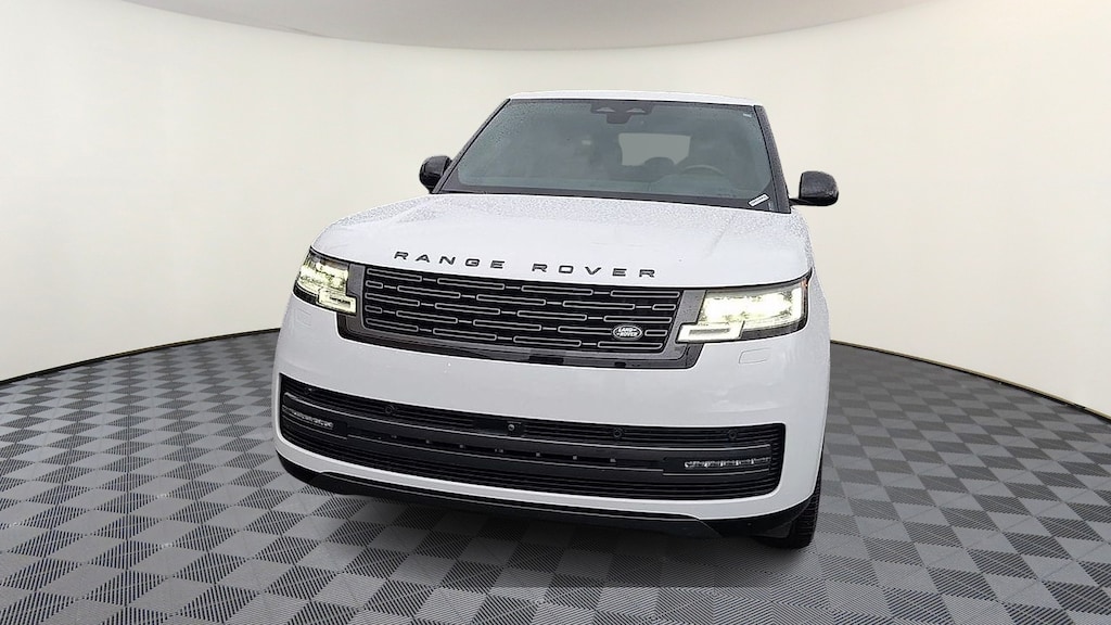 Certified 2025 Land Rover Range Rover P400 SE SUV