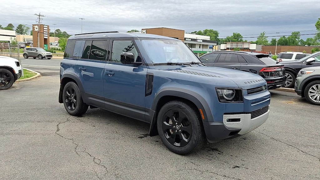 Used 2022 Land Rover Defender SE SUV