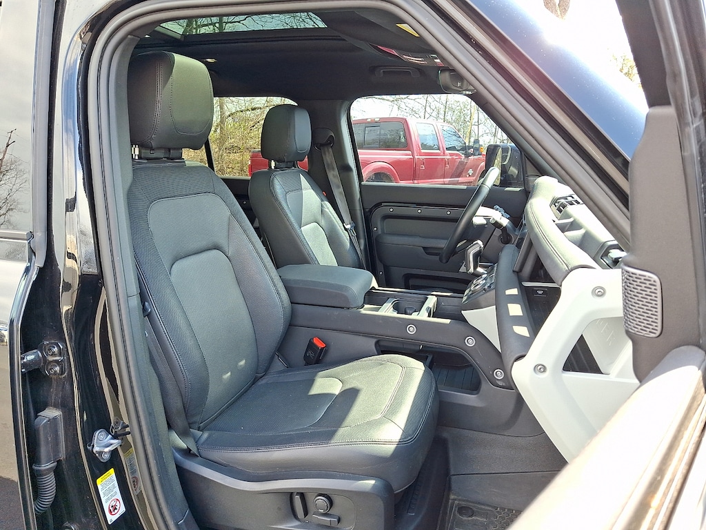 Certified 2023 Land Rover Defender 110 X-Dynamic SE Sport Utility