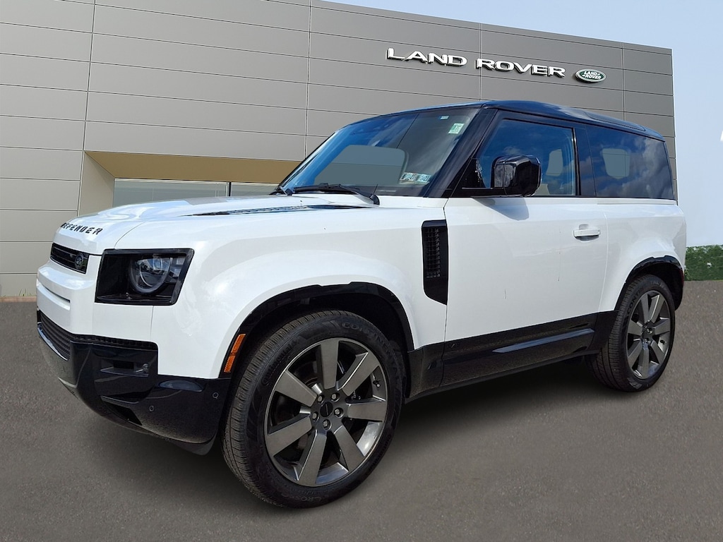 New 2026 Land Rover Defender P525 V8 Sport Utility
