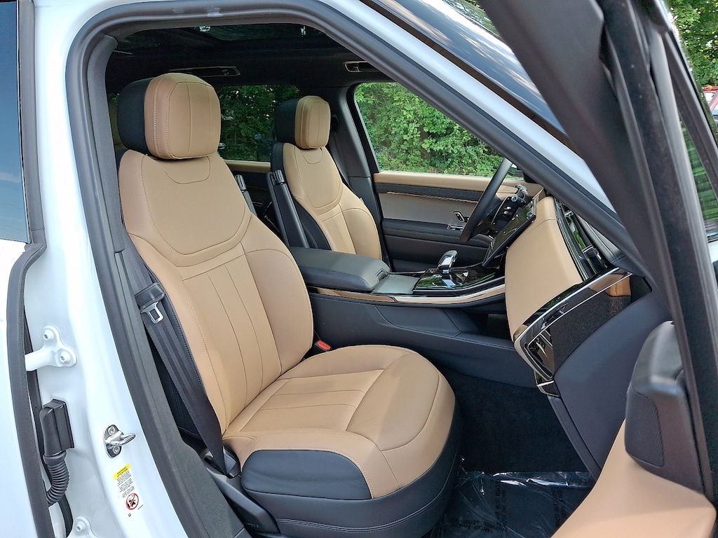 Certified 2025 Land Rover Range Rover Sport P400 Dynamic SE Sport Utility