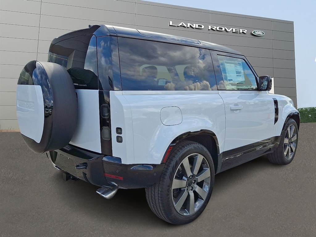 New 2026 Land Rover Defender P525 V8 Sport Utility