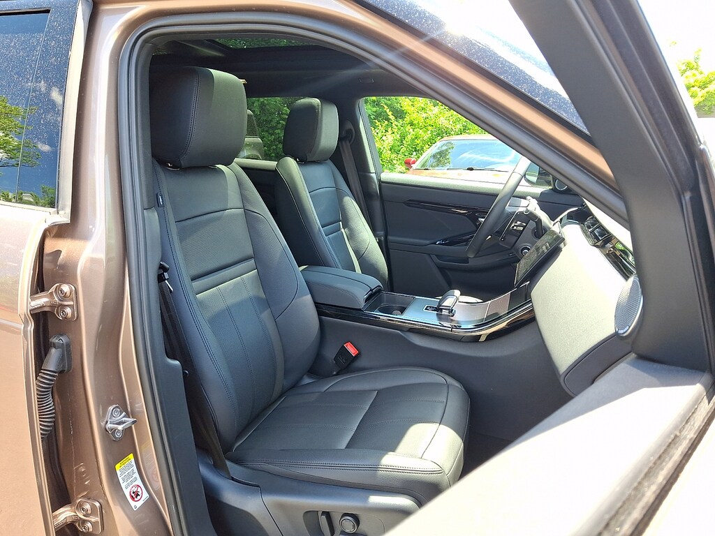 Certified 2026 Land Rover Range Rover Evoque Dynamic SE Sport Utility