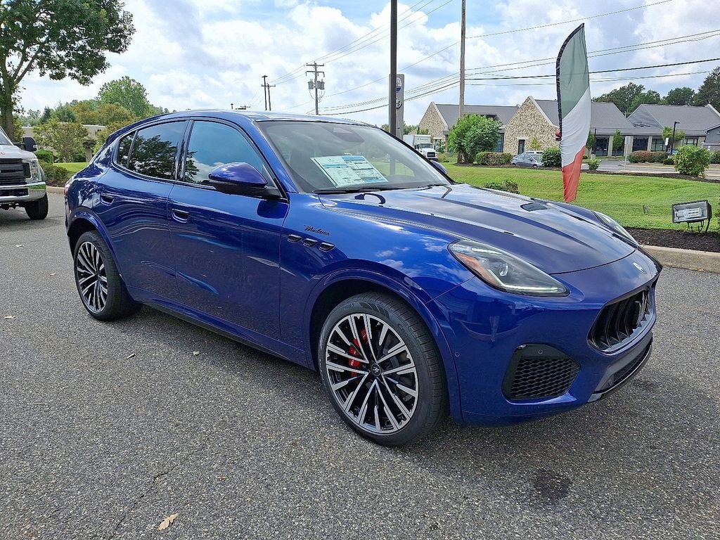 New 2025 Maserati Grecale Modena SUV
