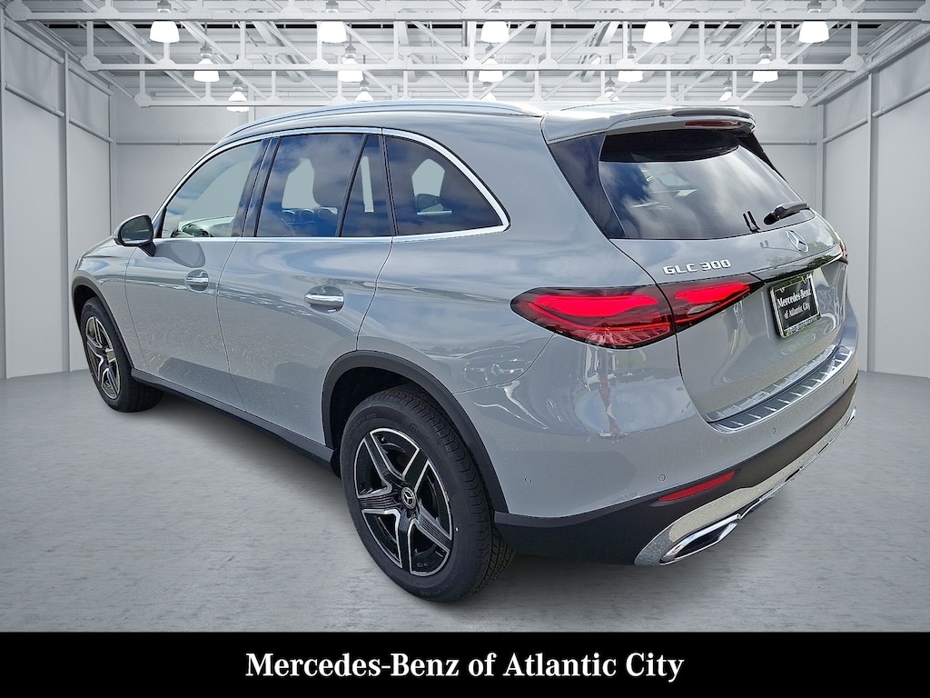 New 2026 Mercedes-Benz GLC 300 4MATIC SUV