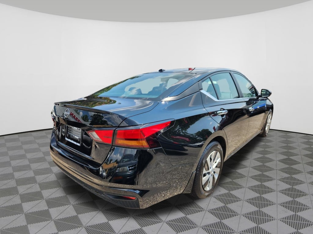 Certified 2025 Nissan Altima S Sedan