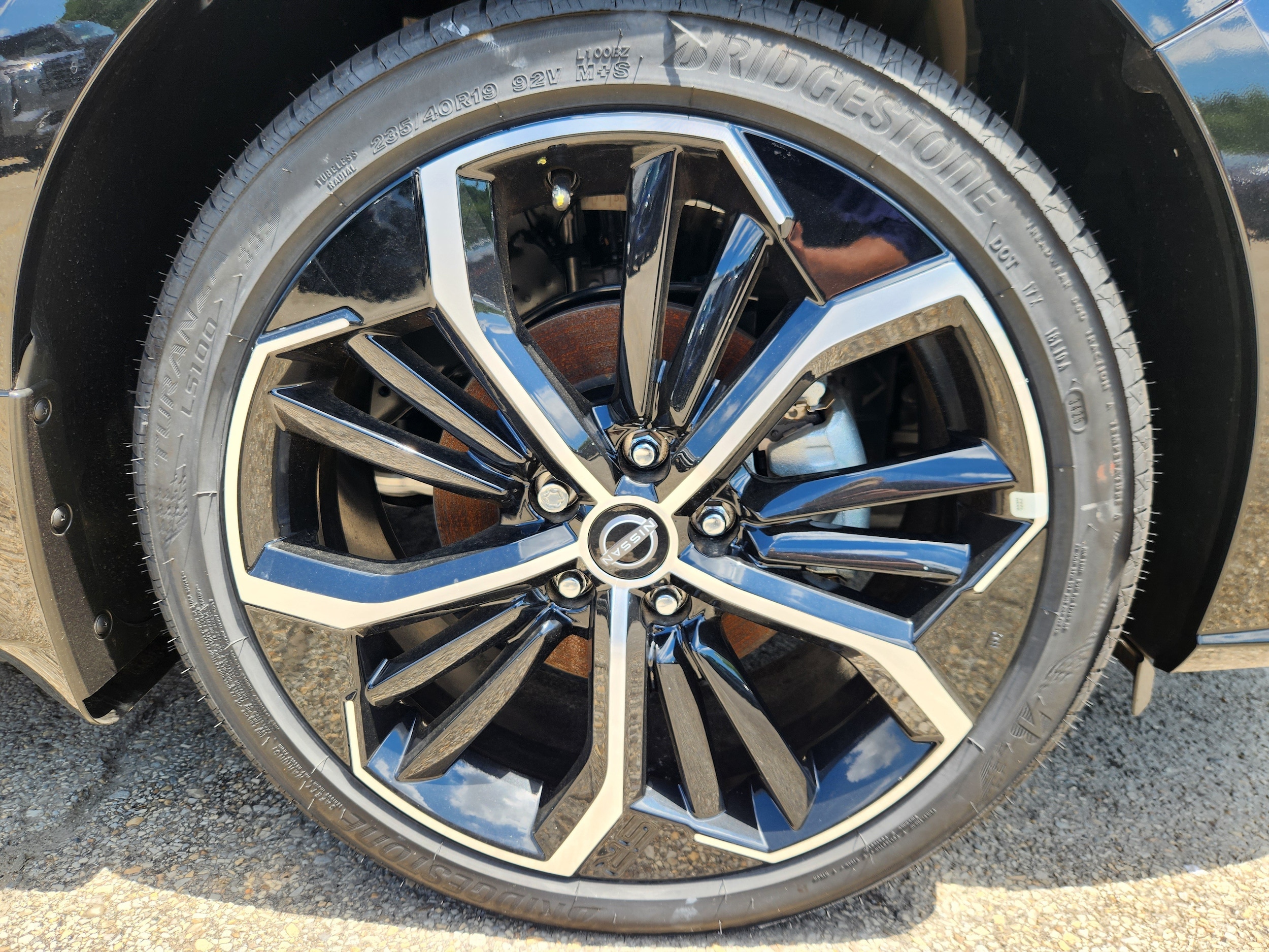 2025 Nissan Altima SR - Photo 14