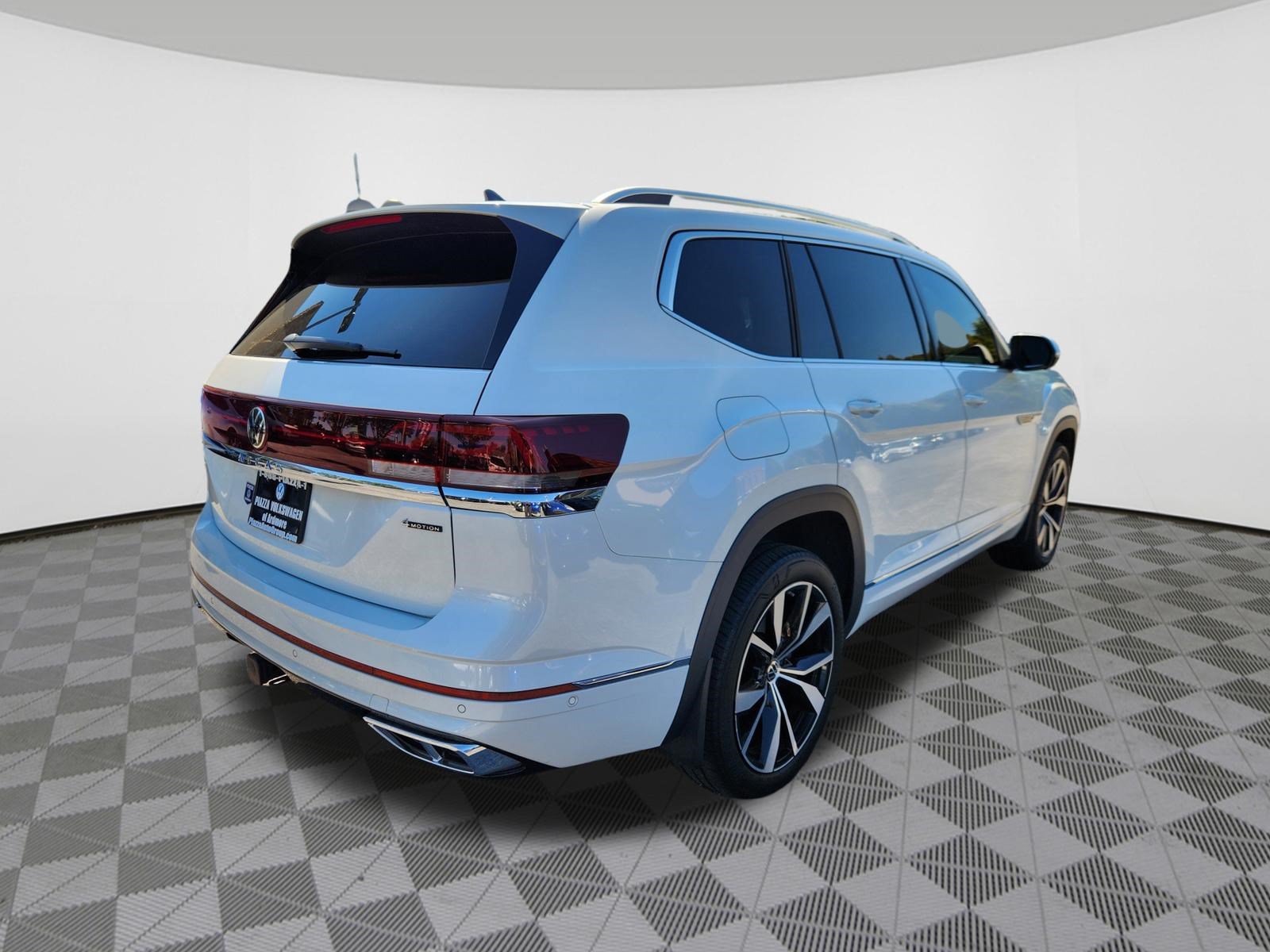 Used 2024 Volkswagen Atlas 2.0T SEL Premium R-Line 2.0T SEL Premium R-Line 4MOTION
