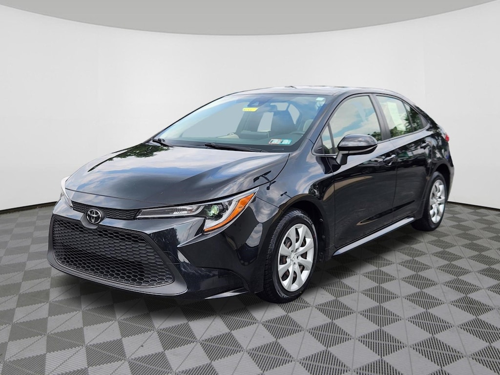Used 2020 Toyota Corolla LE Sedan