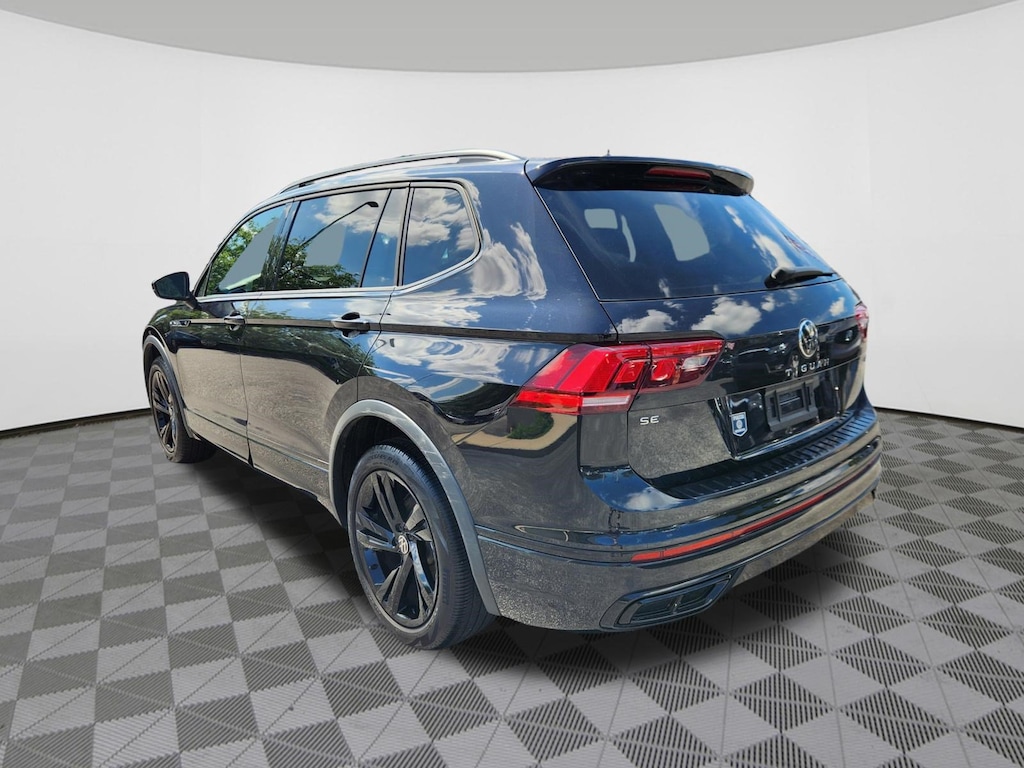 Certified 2023 Volkswagen Tiguan 2.0T SE R-Line Black SUV