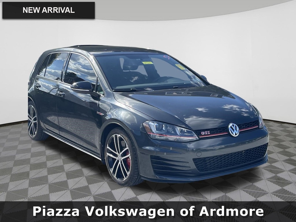 Used 2017 Volkswagen Golf GTI Sport 4-Door (M6) Hatchback