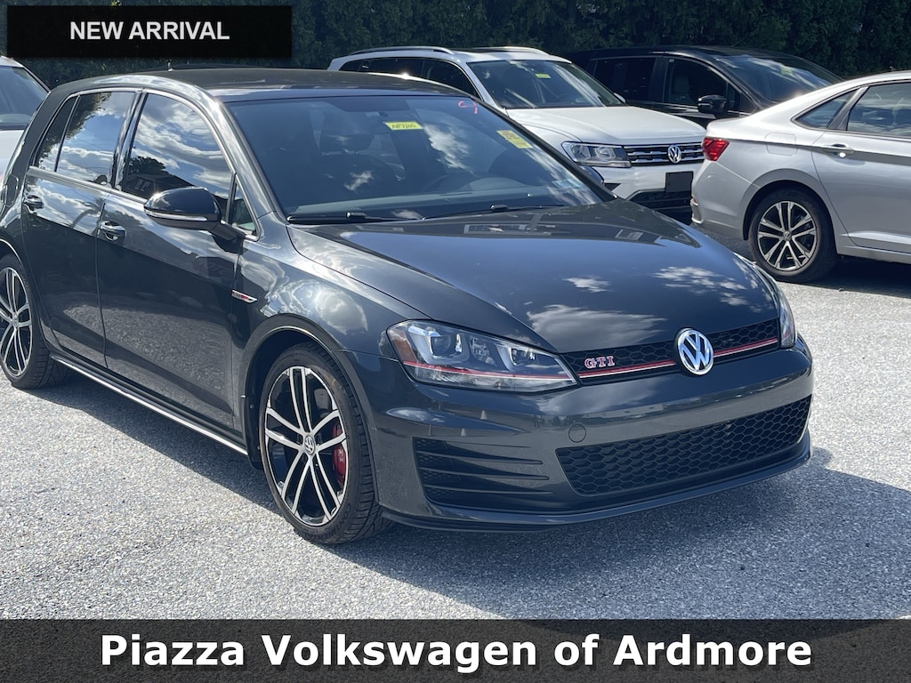 Used 2017 Volkswagen Golf GTI Sport 4-Door (M6) Hatchback