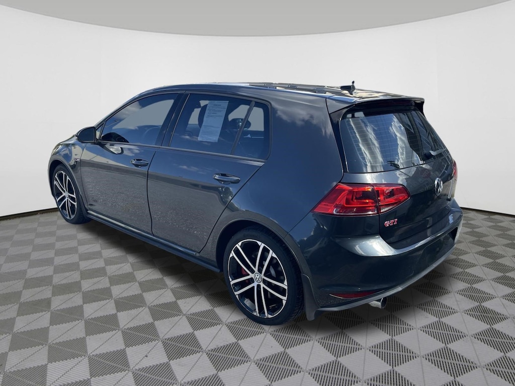 Used 2017 Volkswagen Golf GTI Sport 4-Door (M6) Hatchback