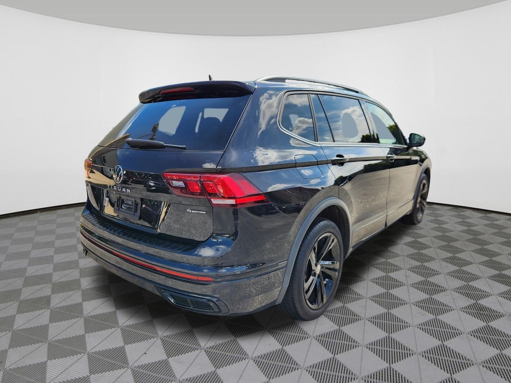 Certified 2023 Volkswagen Tiguan 2.0T SE R-Line Black SUV