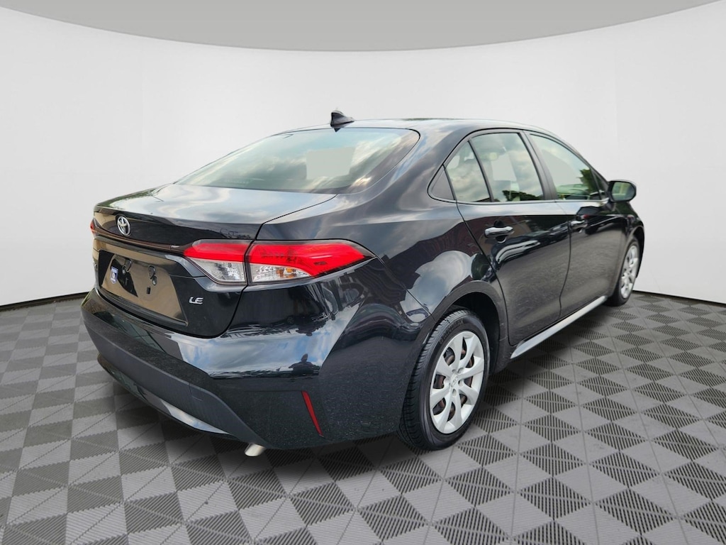 Used 2020 Toyota Corolla LE Sedan